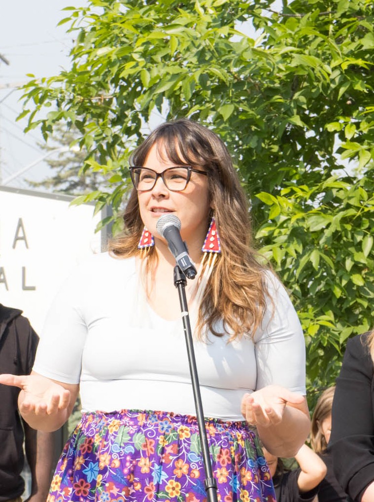 Dr. Lisa Monkman speaks at the ceremony